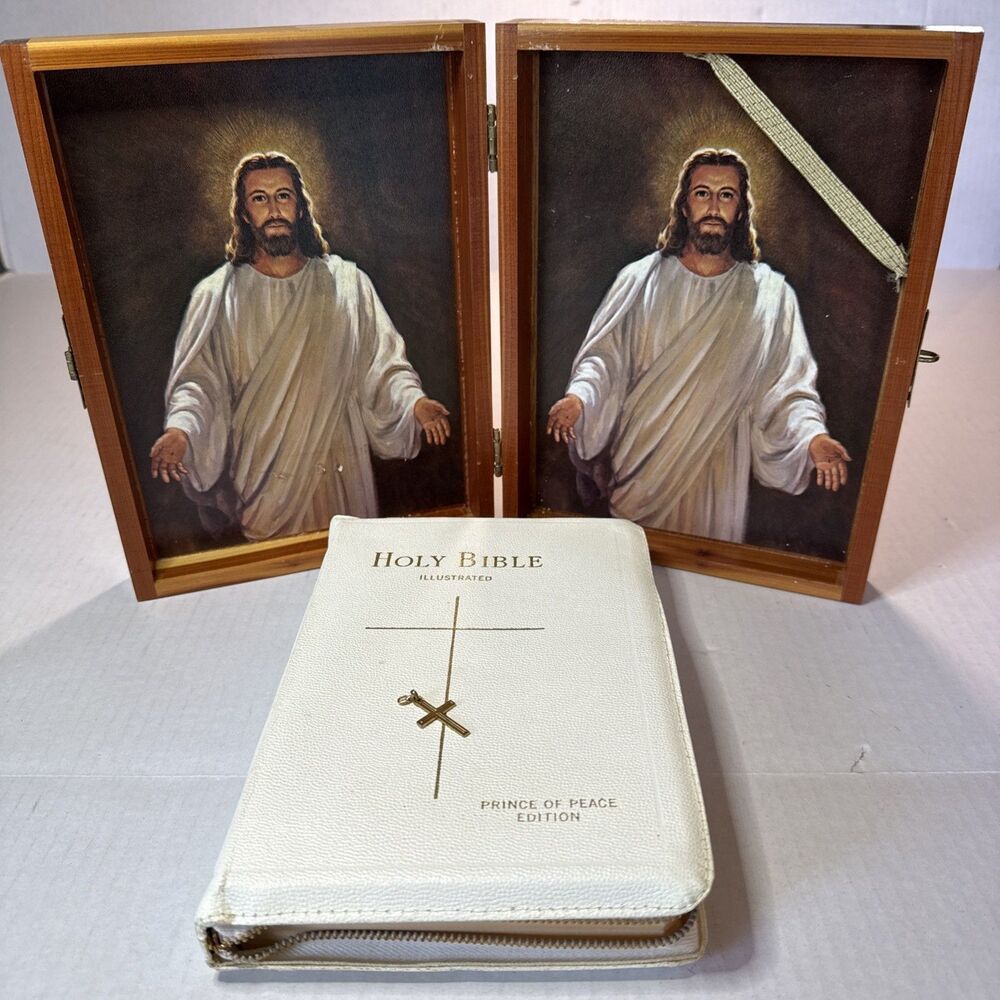 1958 KJV Holy Bible Prince of Peace Edition Wood Presentation Case Union Vintage